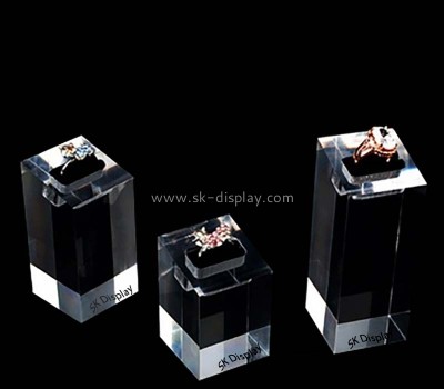 Custom wholesale acrylic retail jewelry ring display blocks JD-258